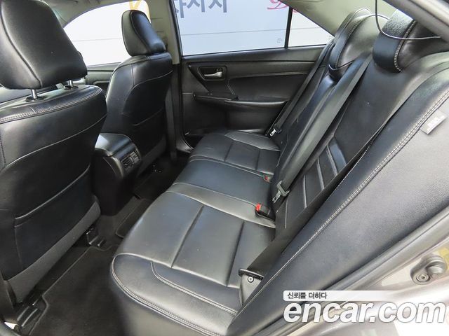 Toyota Camry 2015 — photo 6