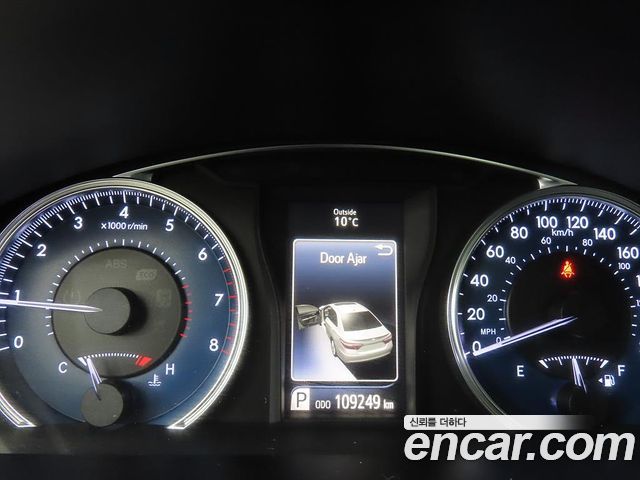 Toyota Camry 2015 — photo 10
