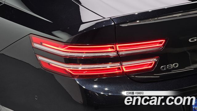 Genesis G80 2022 — photo 9