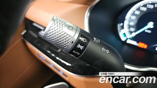 Genesis G80 2022 — photo 27