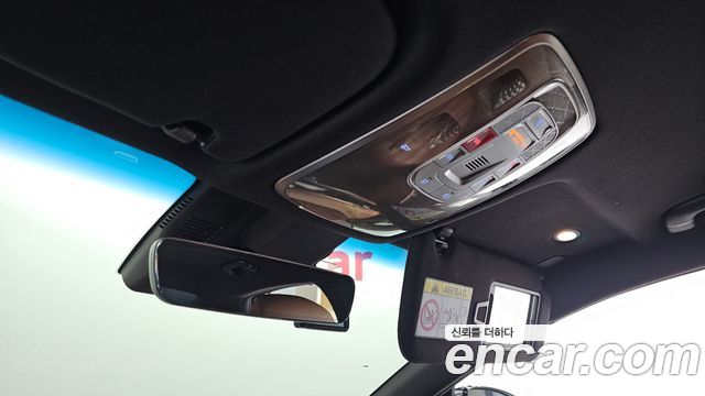 Genesis G80 2022 — photo 31