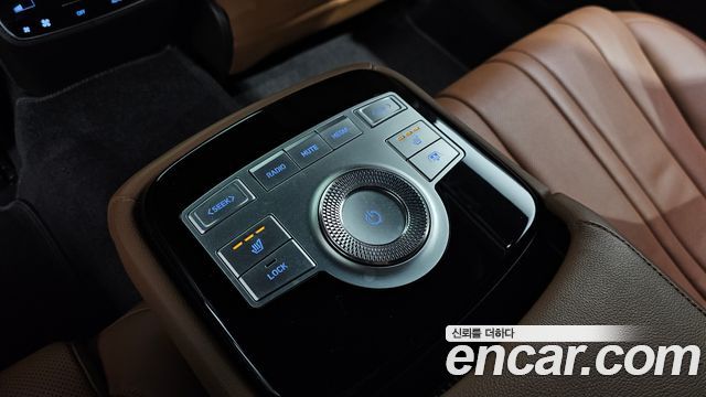 Genesis G80 2022 — photo 32
