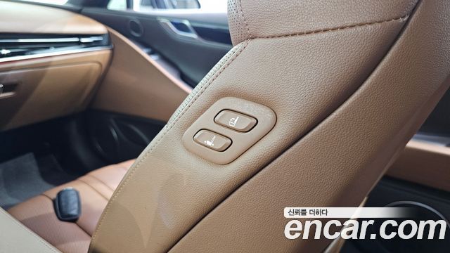 Genesis G80 2022 — photo 33