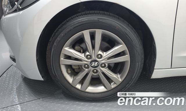 Hyundai AVANTE 2016 — photo 5