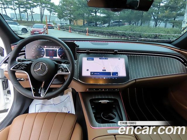 Mercedes-Benz E-Class 2026 — photo 7
