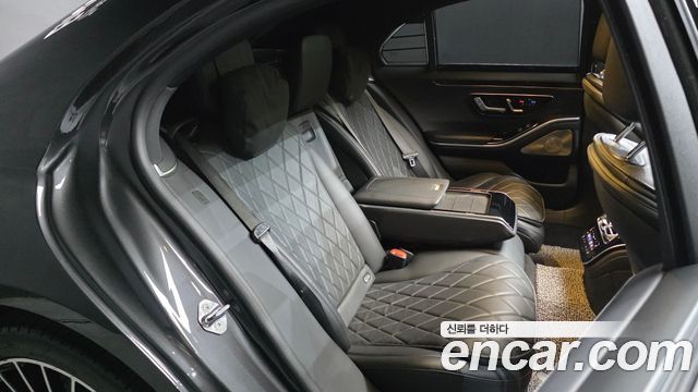 Mercedes-Benz S-Class 2021 — photo 17