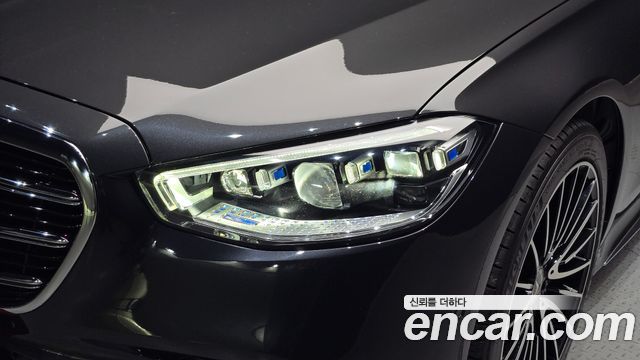Mercedes-Benz S-Class 2021 — photo 8