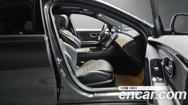 Mercedes-Benz S-Class 2021 — photo 16