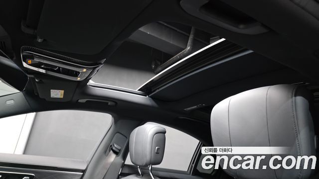 Mercedes-Benz S-Class 2021 — photo 28