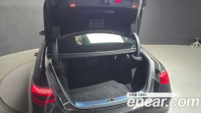 Mercedes-Benz S-Class 2021 — photo 30