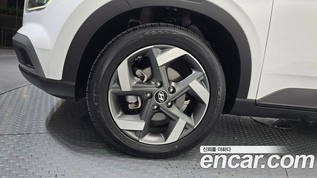 Hyundai Venue 2023 — photo 5