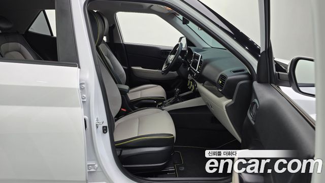 Hyundai Venue 2023 — photo 11