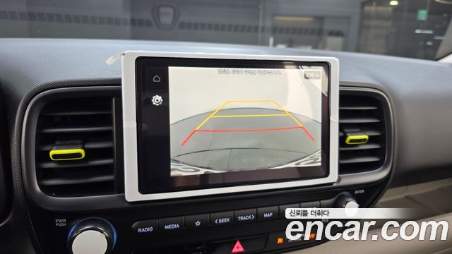 Hyundai Venue 2023 — photo 15