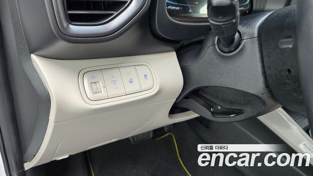 Hyundai Venue 2023 — photo 16