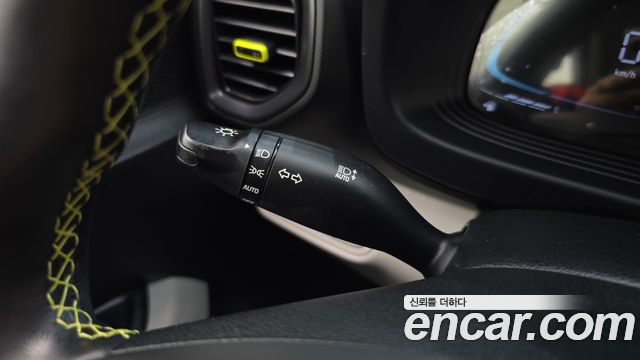 Hyundai Venue 2023 — photo 19