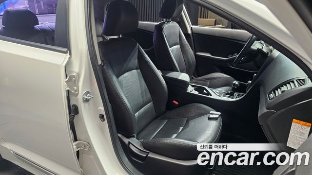 Kia K5 2015 — photo 18