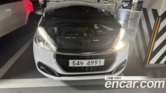 Peugeot 208 2017 — photo 5
