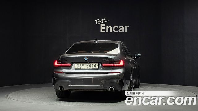 BMW 3-Series 2019 — photo 4