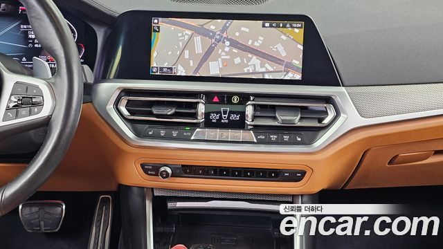 BMW 3-Series 2019 — photo 14