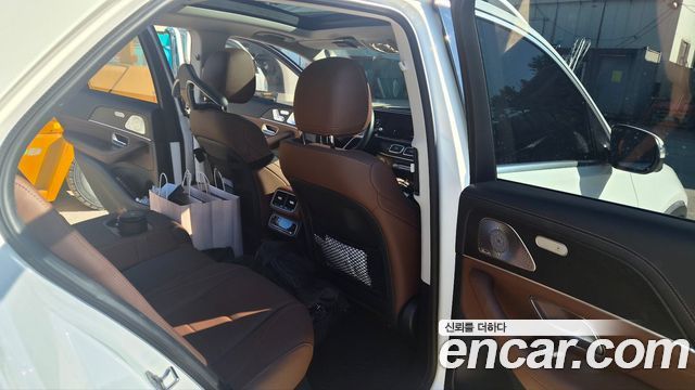 Mercedes-Benz GLE-Class 2025 — photo 7