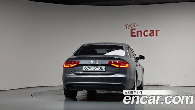 Audi A4 2014 — photo 4