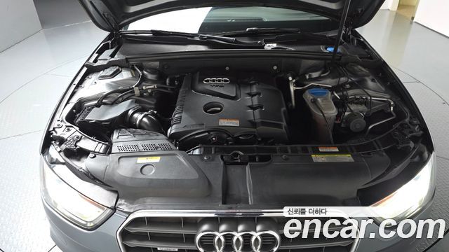 Audi A4 2014 — photo 6