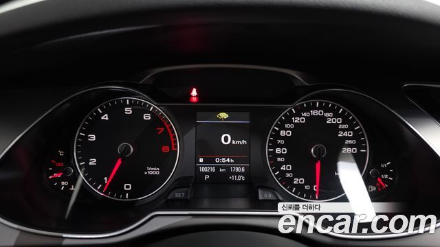 Audi A4 2014 — photo 8
