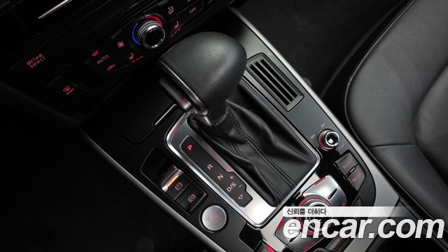Audi A4 2014 — photo 9