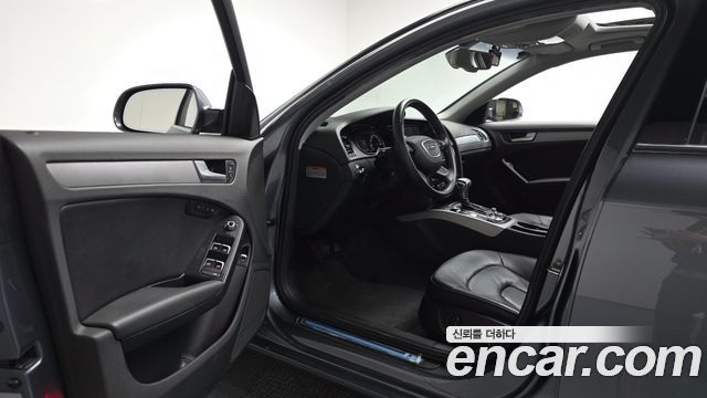 Audi A4 2014 — photo 10