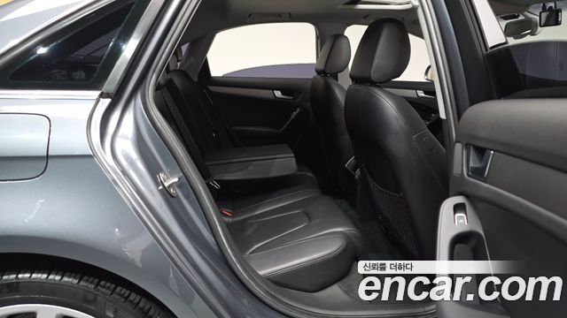 Audi A4 2014 — photo 11