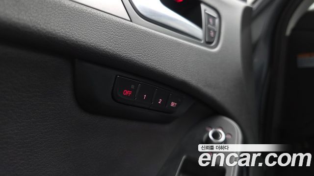Audi A4 2014 — photo 17