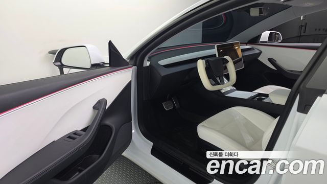 Tesla Model 3 2024 — photo 10
