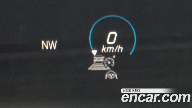 Mercedes-Benz E-Class 2023 — photo 15