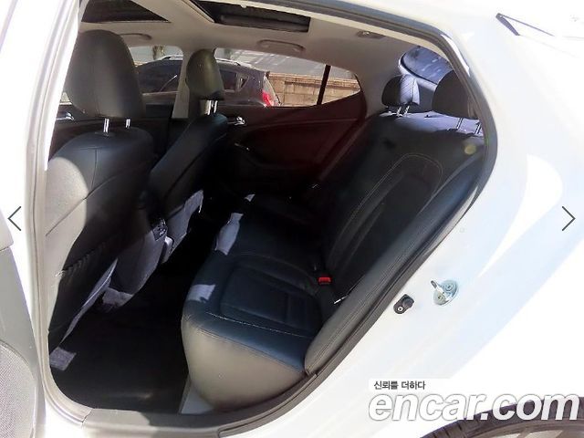 Kia K5 2012 — photo 6