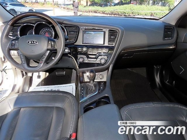 Kia K5 2012 — photo 7