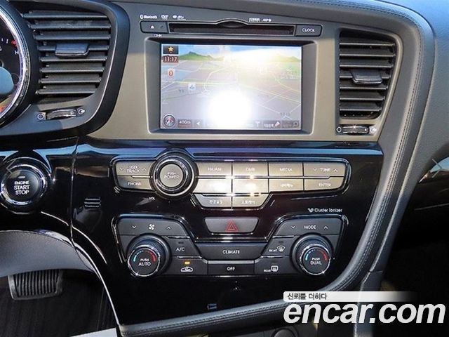 Kia K5 2012 — photo 13