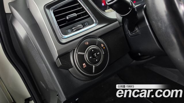 KG Mobility KORANDO 2017 — photo 17