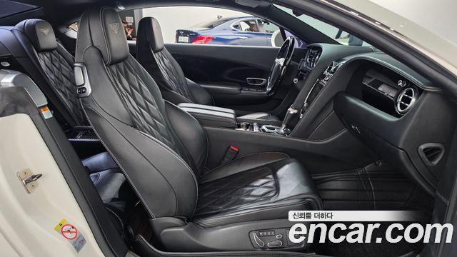 Bentley Continental 2012 — photo 11