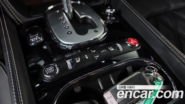 Bentley Continental 2012 — photo 18