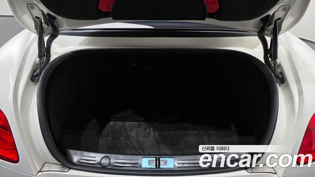 Bentley Continental 2012 — photo 20