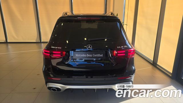 Mercedes-Benz GLB-Class 2026 — photo 4