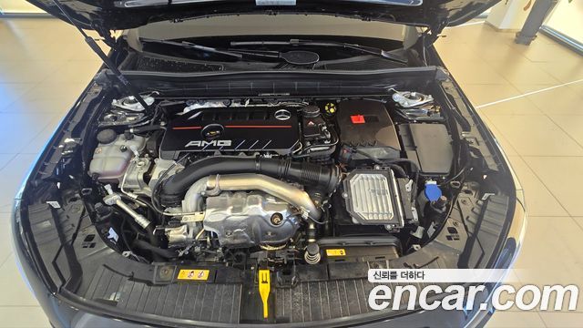Mercedes-Benz GLB-Class 2026 — photo 6