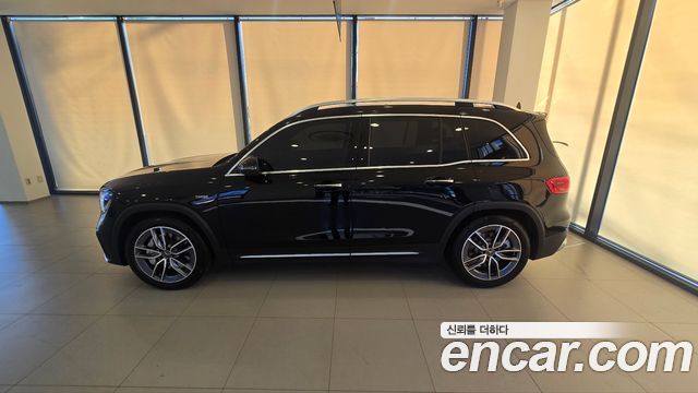Mercedes-Benz GLB-Class 2026 — photo 12