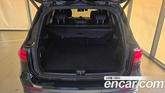 Mercedes-Benz GLB-Class 2026 — photo 16