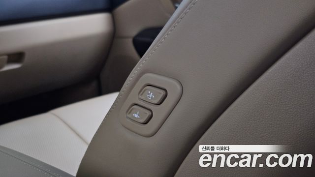 Kia Canival 2017 — photo 29