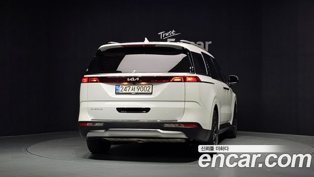 Kia Canival 2022 — photo 4