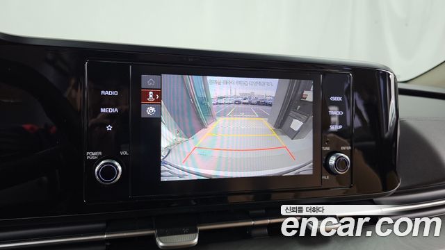 Kia Canival 2022 — photo 20