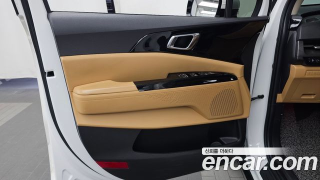 Kia Canival 2022 — photo 14
