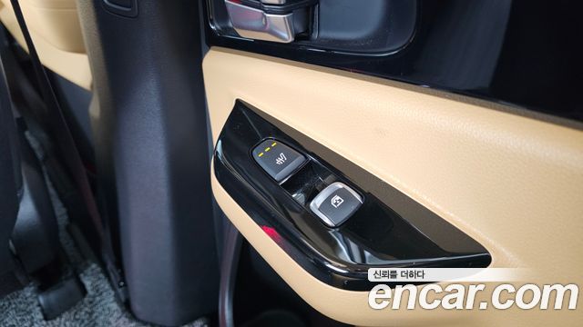 Kia Canival 2022 — photo 32
