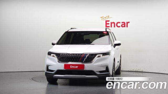 Kia Canival 2023 — photo 3